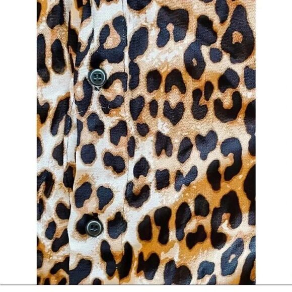 H& M Leopard Balloon 3/4 Sleeves  Button Down Flowy Viscose Womens Blouse SZ S - Picture 4 of 8